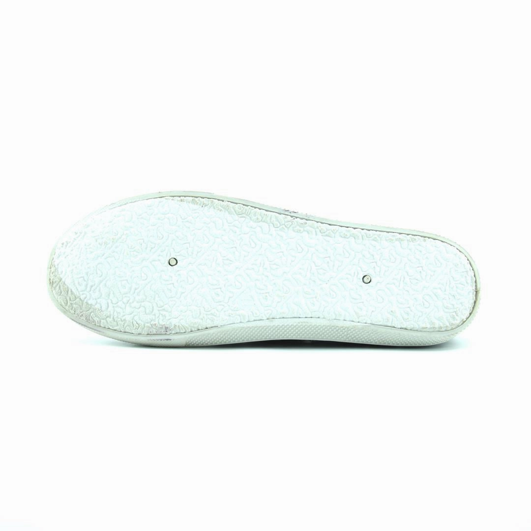 AMERICAN BRAND . simple casual shoe pictures