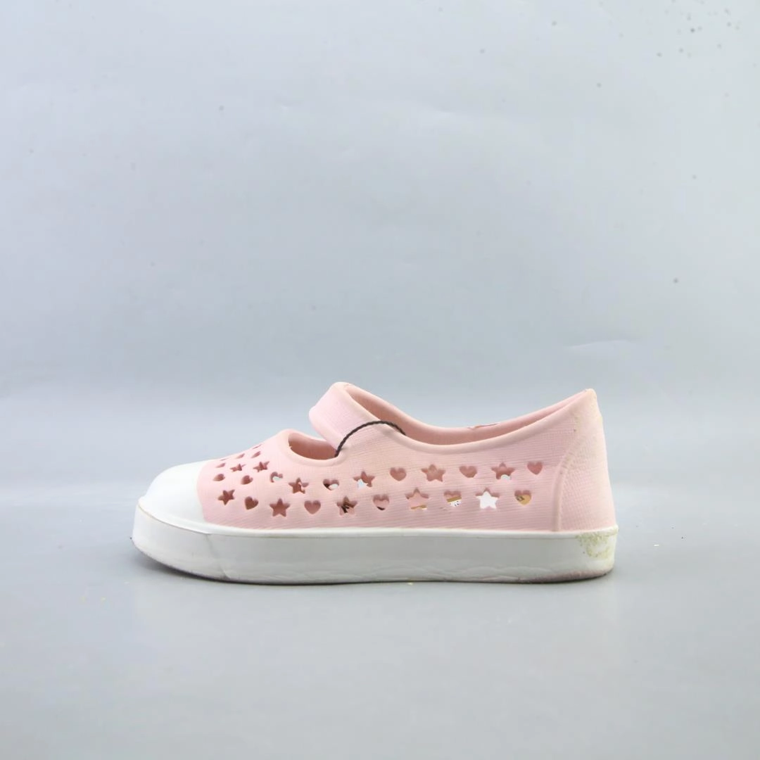 AMERICAN BRAND . simple casual shoe pictures