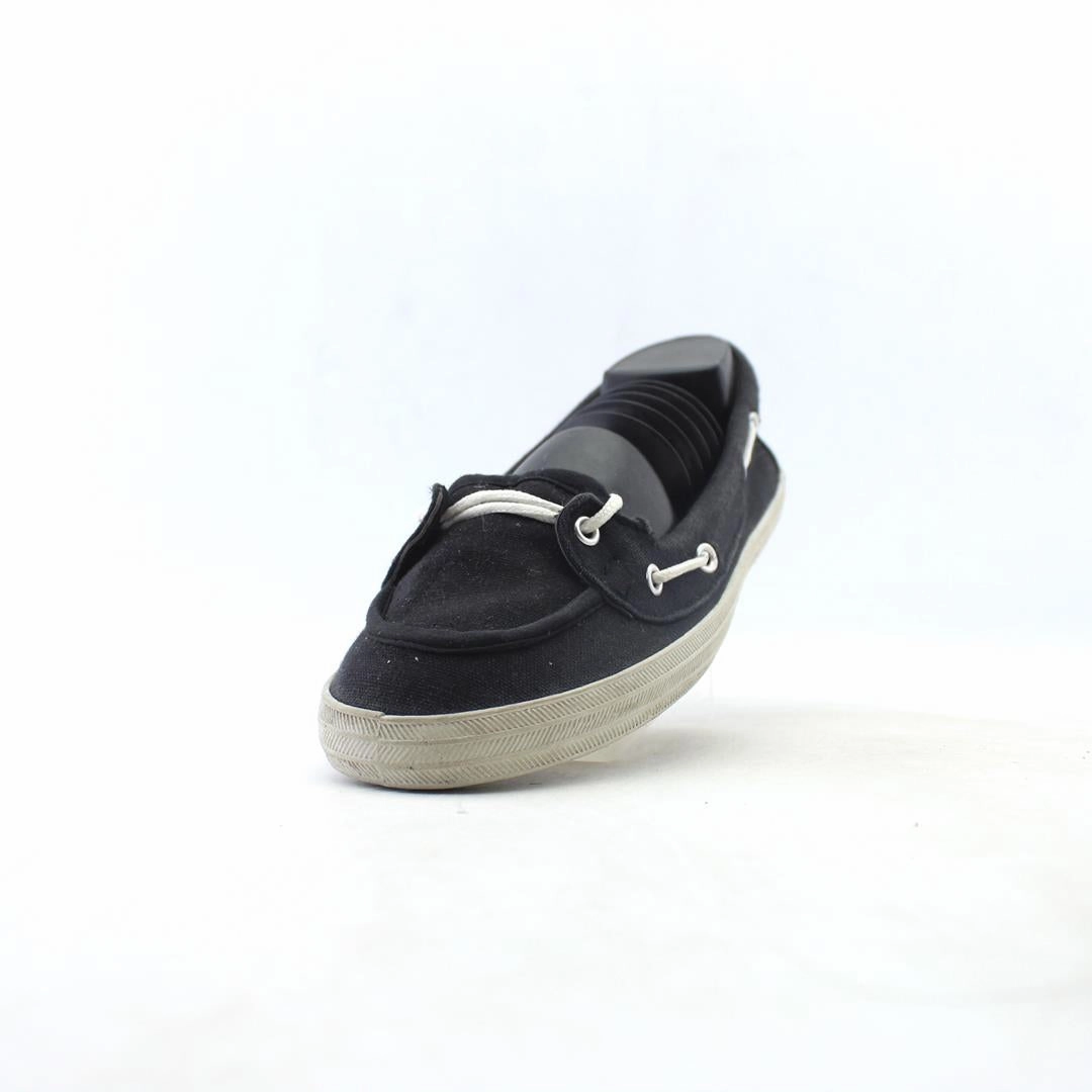 AMERICAN BRAND . simple casual shoe pictures