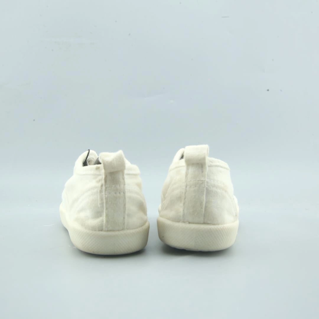 AMERICAN BRAND . simple casual shoe pictures