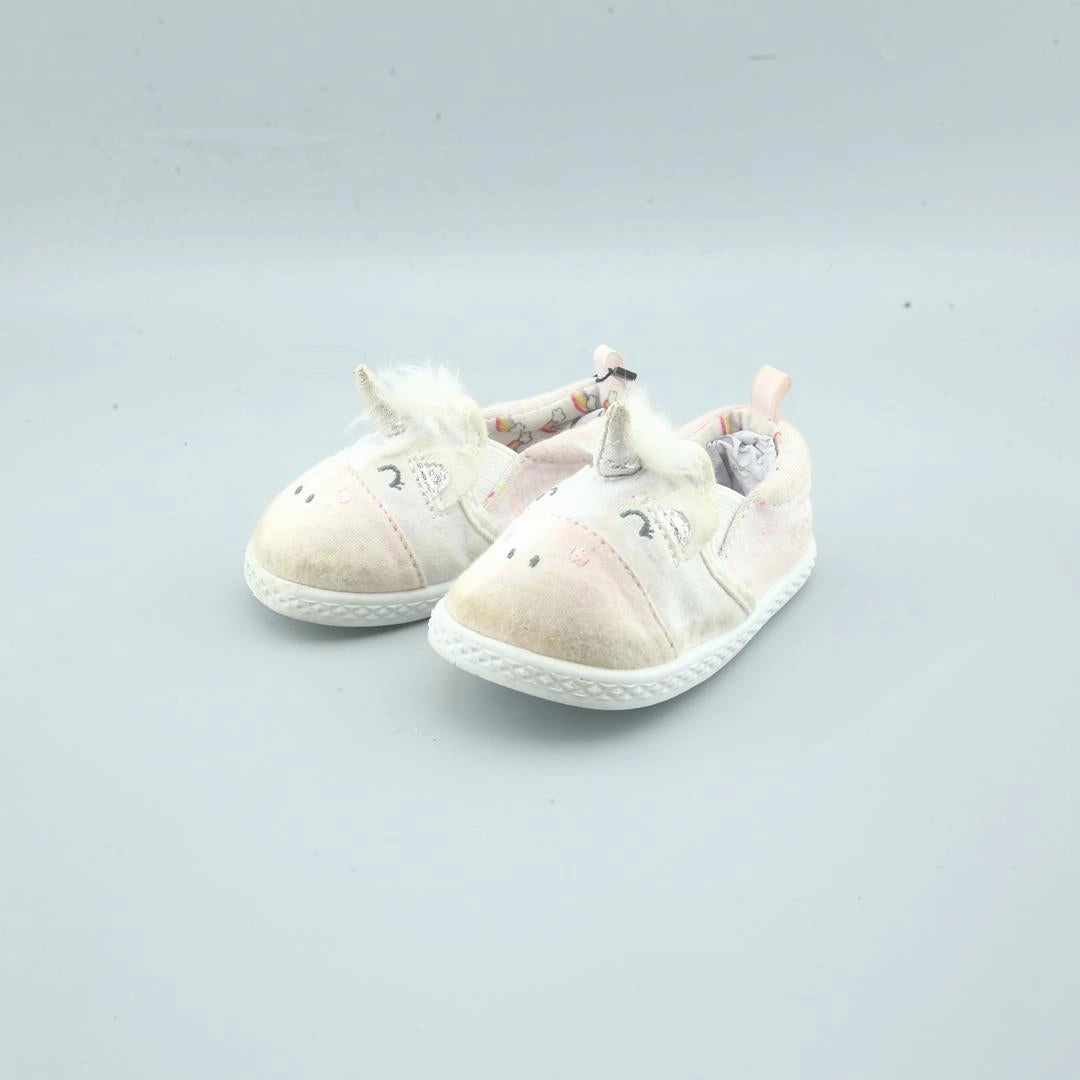 AMERICAN BRAND . American versatile shoes