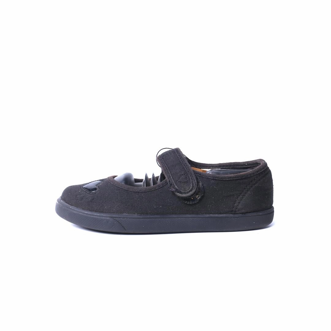 AMERICAN BRAND . simple casual shoe pictures