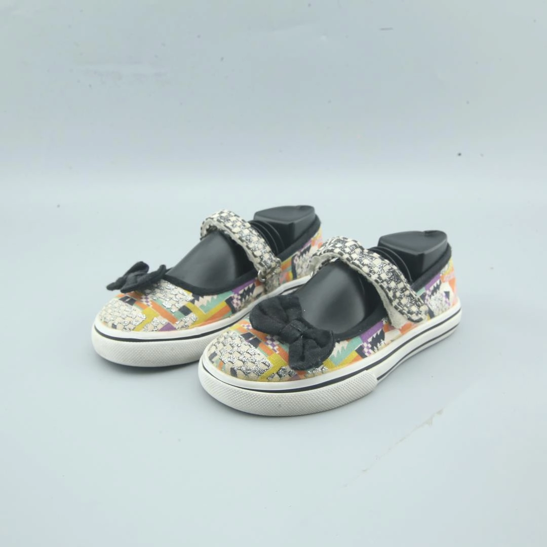 AMERICAN BRAND . American versatile shoes