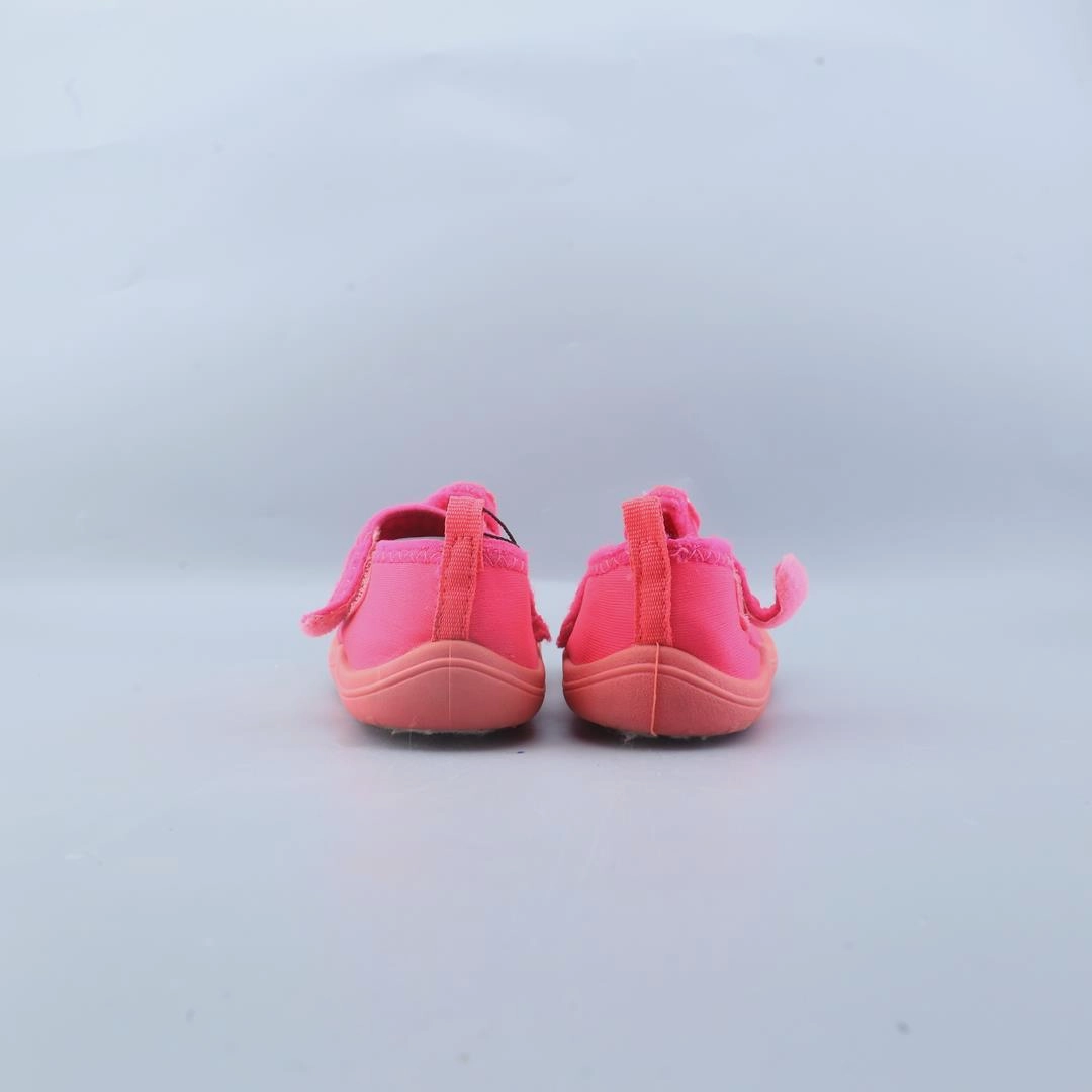 AMERICAN BRAND . simple casual shoe pictures