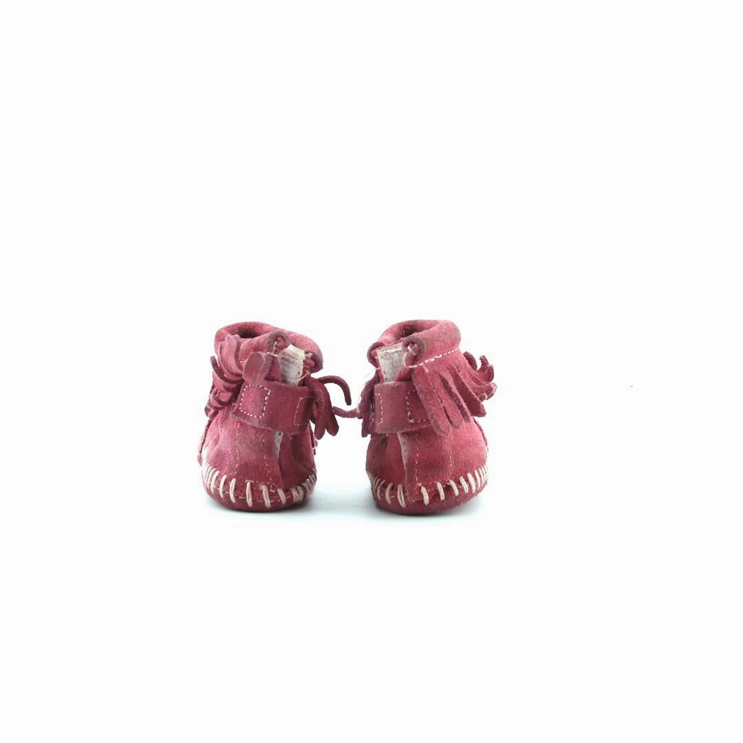 AMERICAN BRAND . simple casual shoe pictures