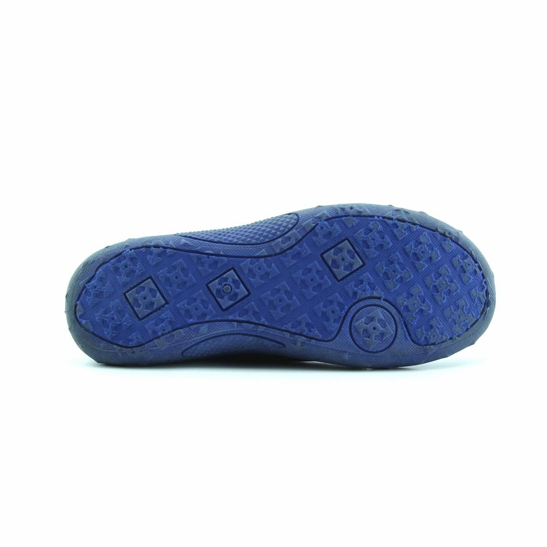 AMERICAN BRAND . simple casual shoe pictures