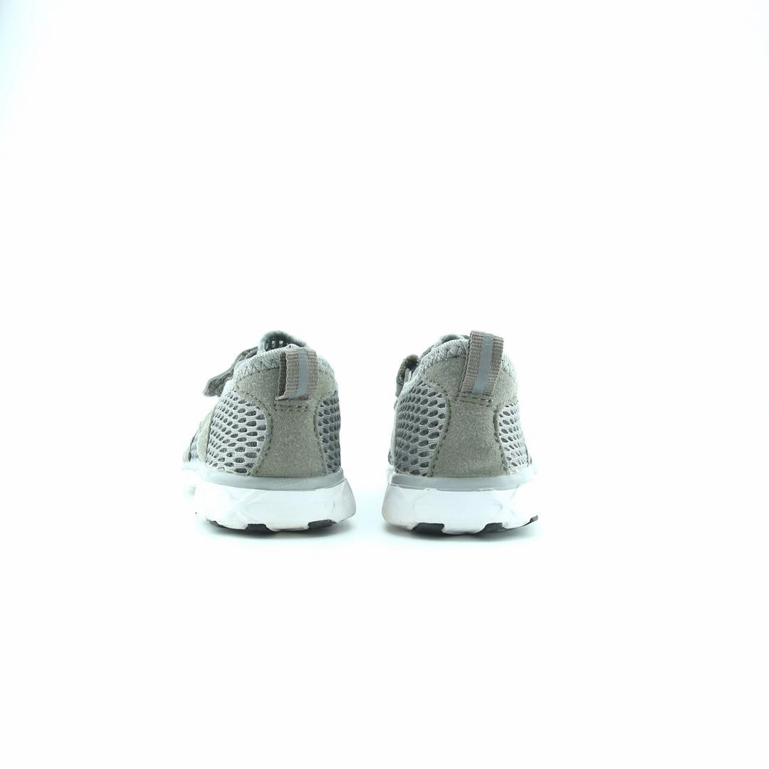 AMERICAN BRAND . simple casual shoe pictures