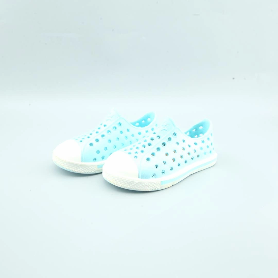 AMERICAN BRAND . American versatile shoes