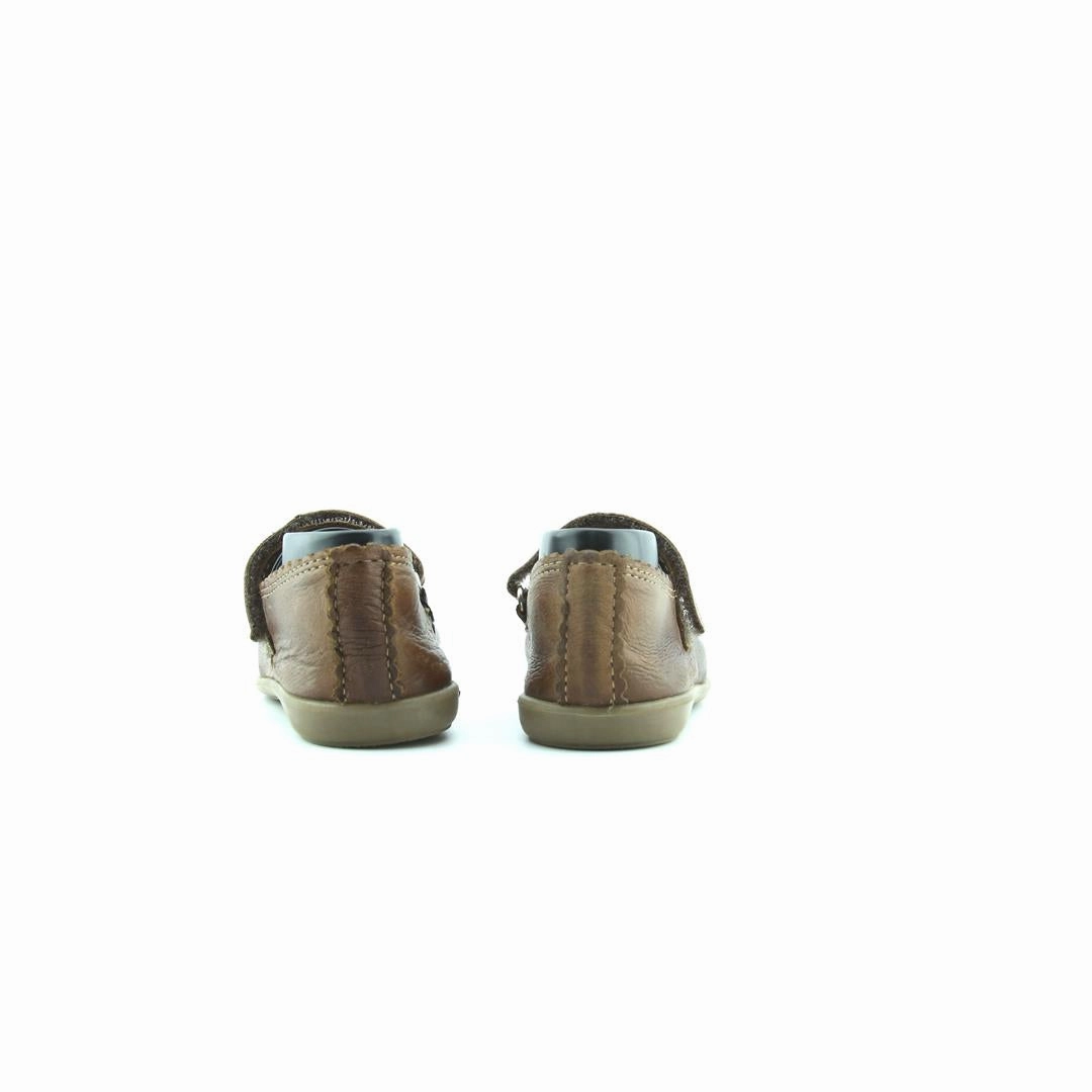 AMERICAN BRAND . simple casual shoe pictures