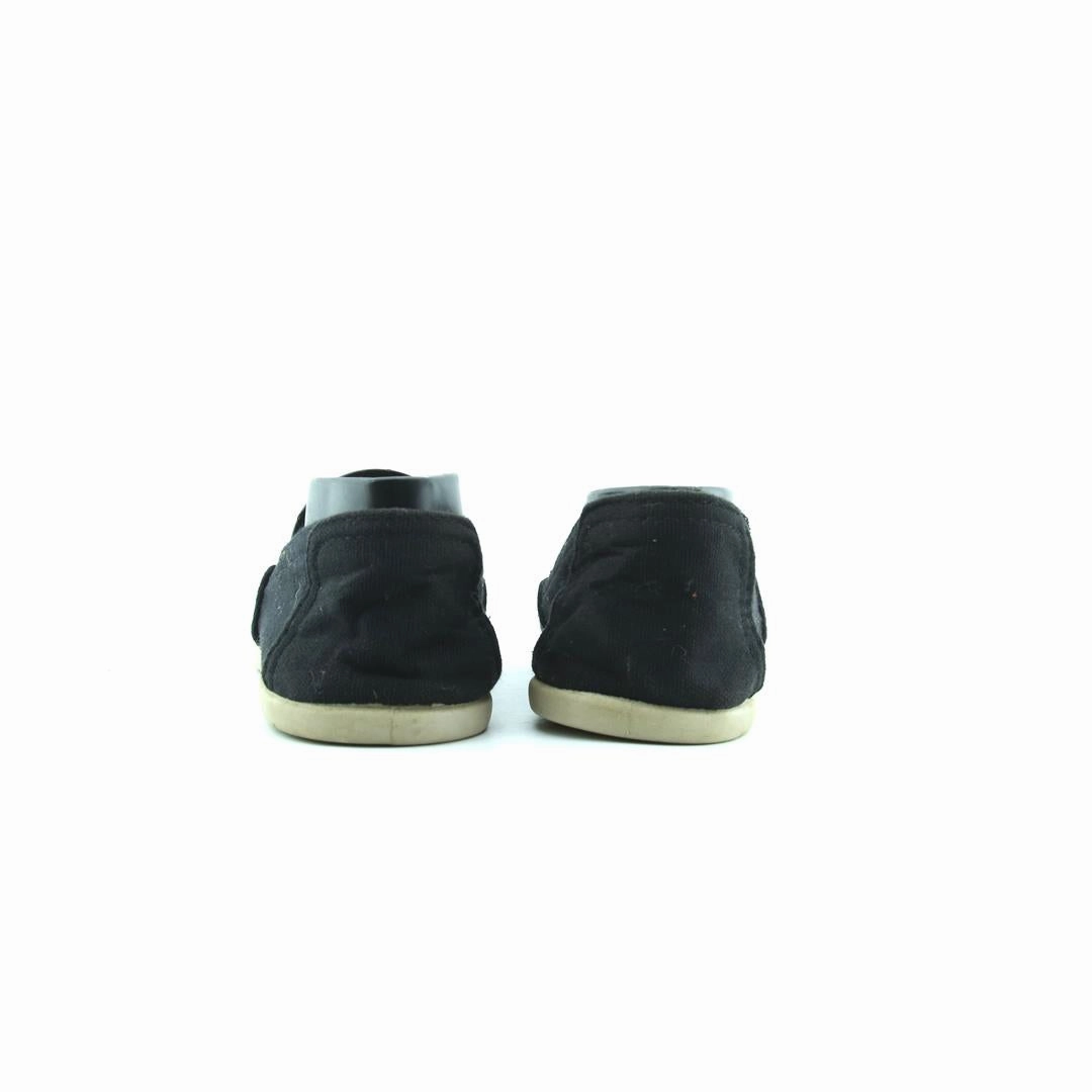 AMERICAN BRAND . simple casual shoe pictures