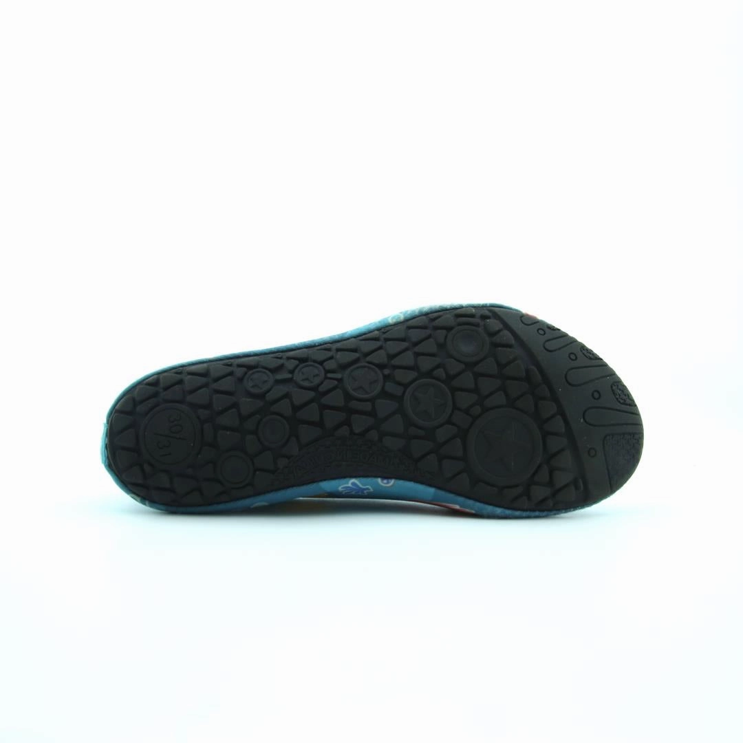 AMERICAN BRAND . simple casual shoe pictures