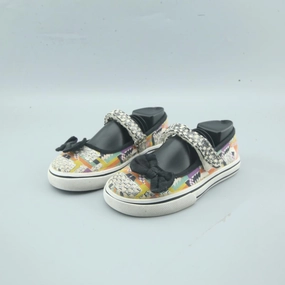 AMERICAN BRAND . American versatile shoes