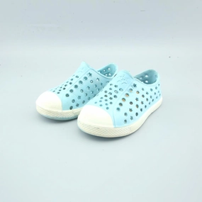 AMERICAN BRAND . American versatile shoes
