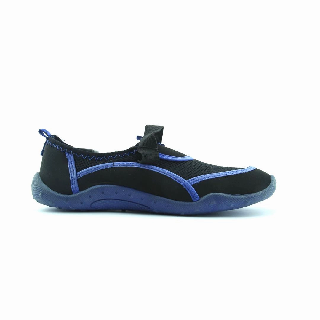 AMERICAN BRAND . simple casual shoe pictures