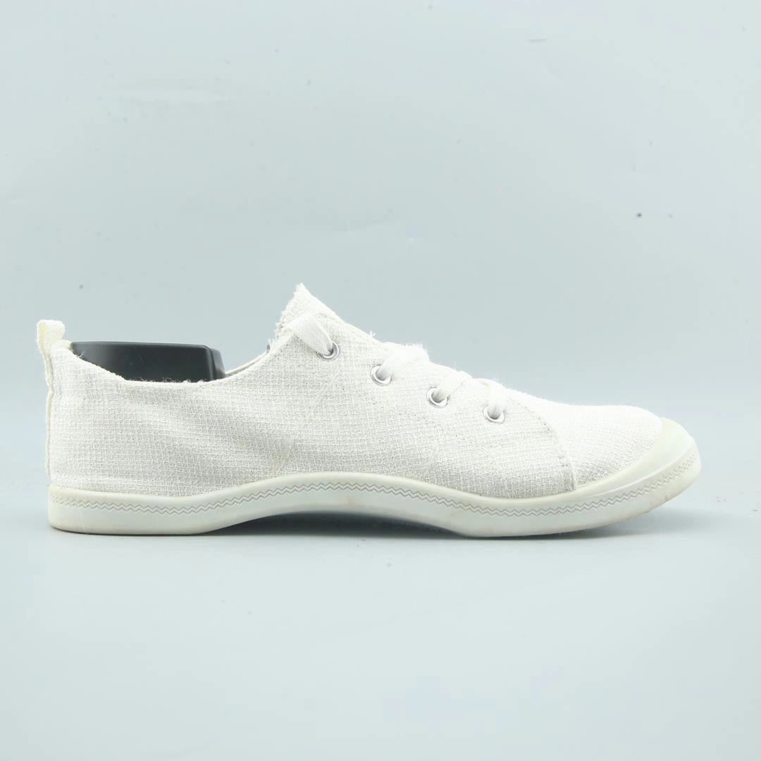 AMERICAN BRAND . simple casual shoe pictures