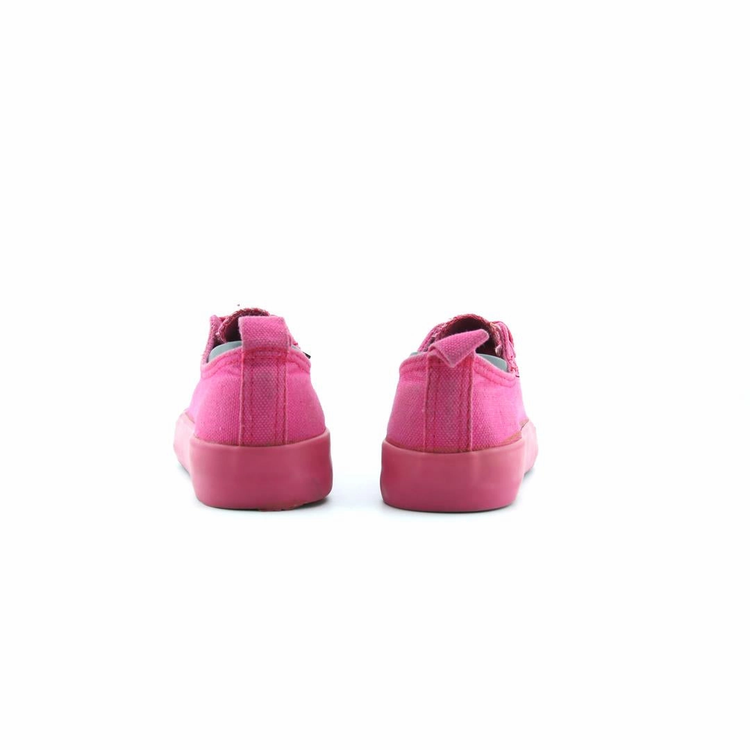 AMERICAN BRAND . simple casual shoe pictures