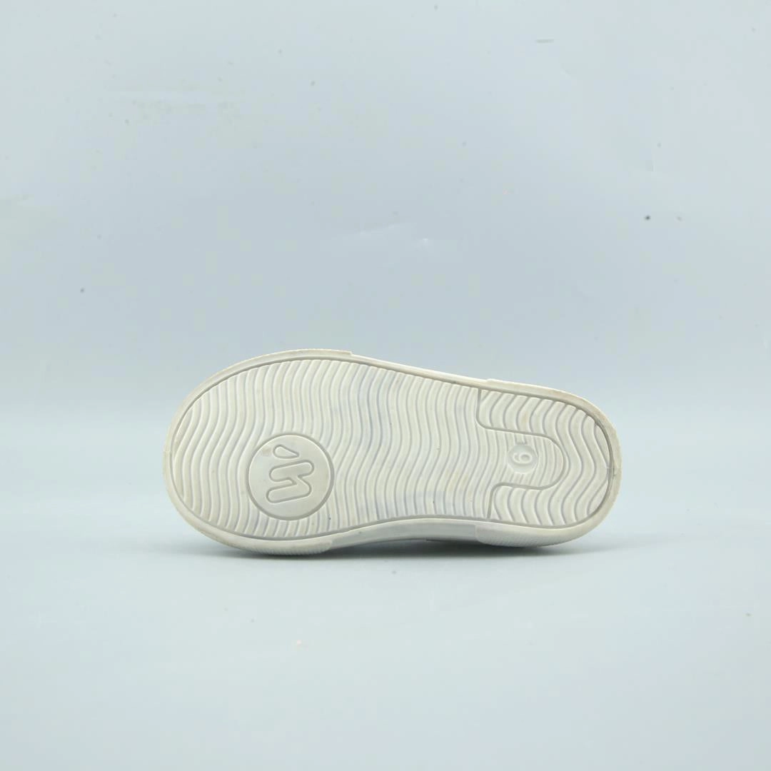AMERICAN BRAND . simple casual shoe pictures