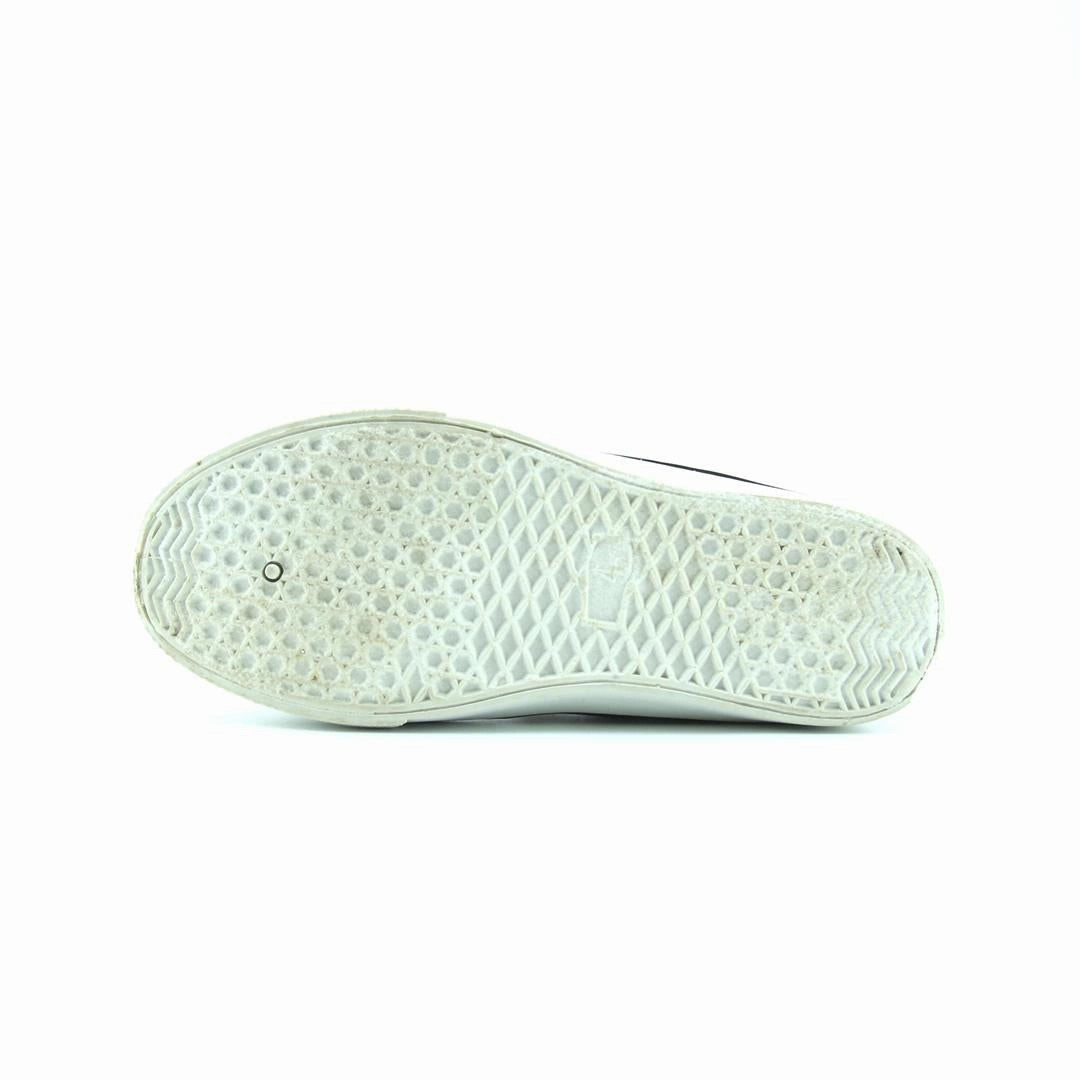 AMERICAN BRAND . simple casual shoe pictures