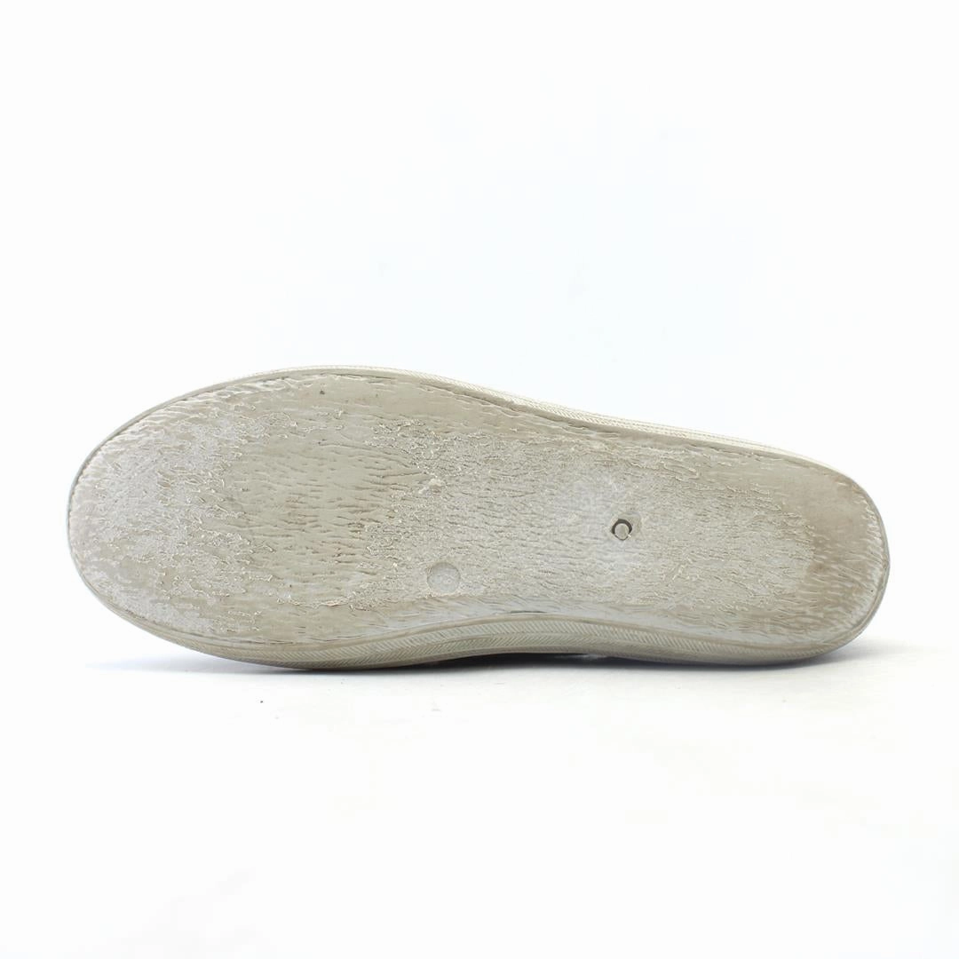 AMERICAN BRAND . simple casual shoe pictures