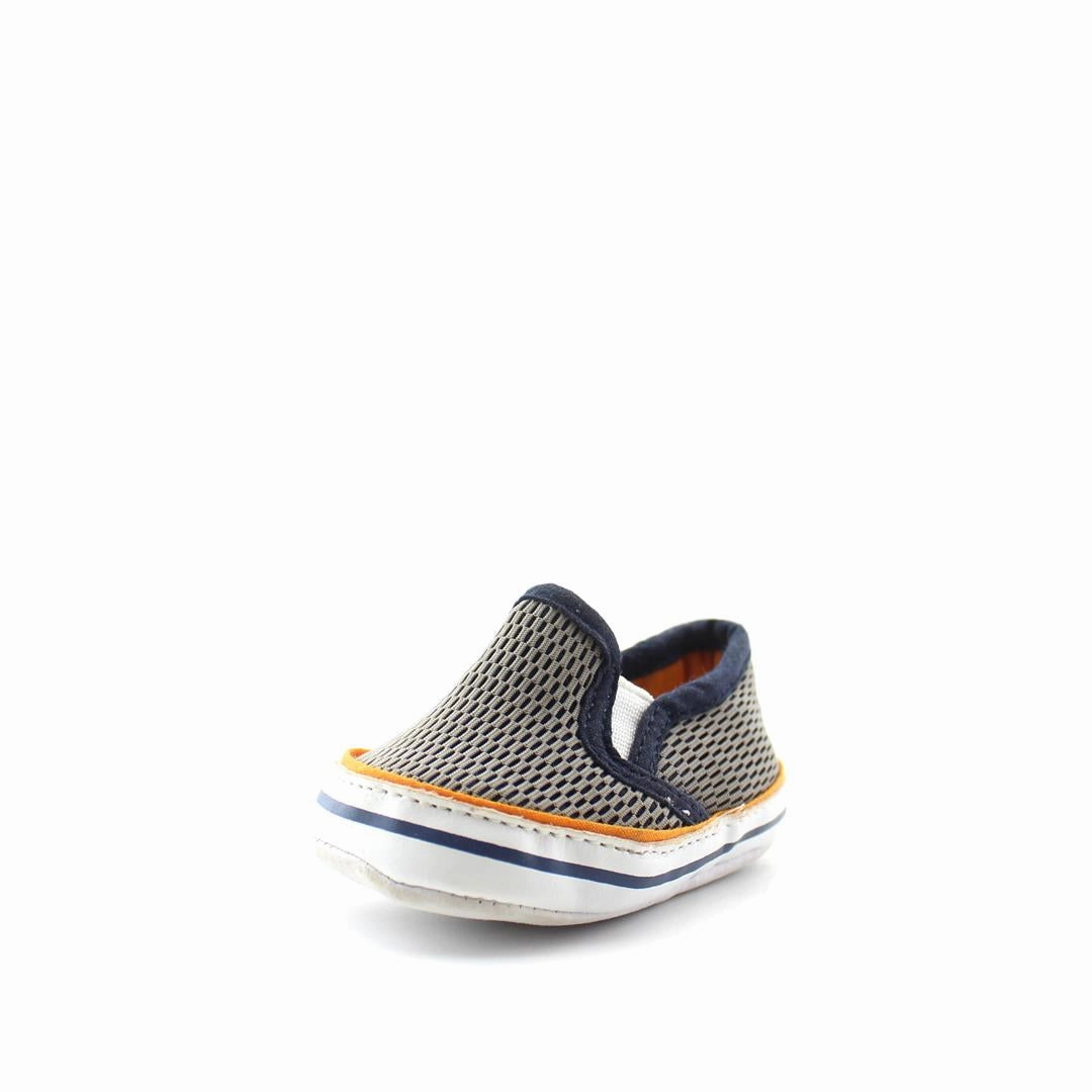 AMERICAN BRAND . simple casual shoe pictures