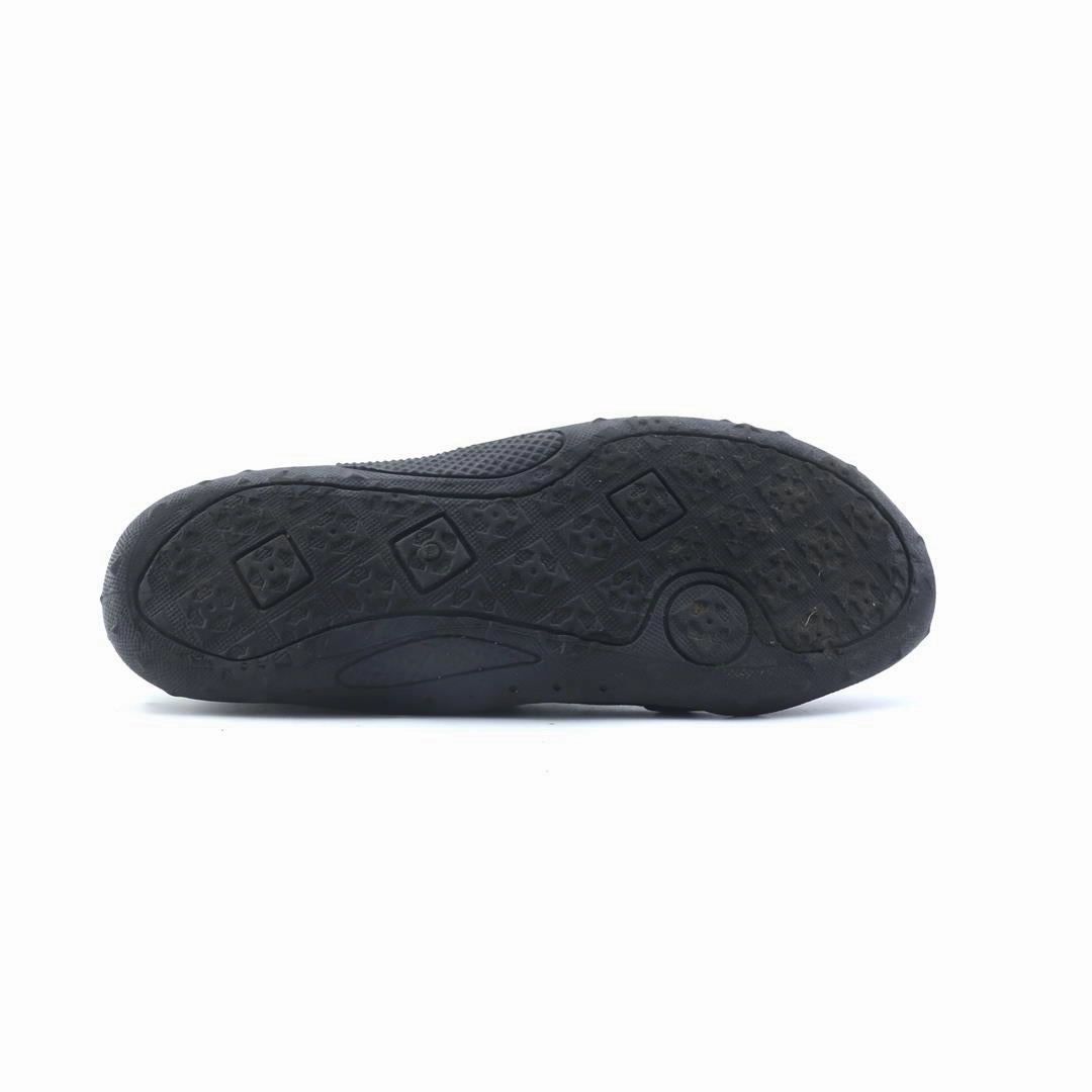 AMERICAN BRAND . simple casual shoe pictures