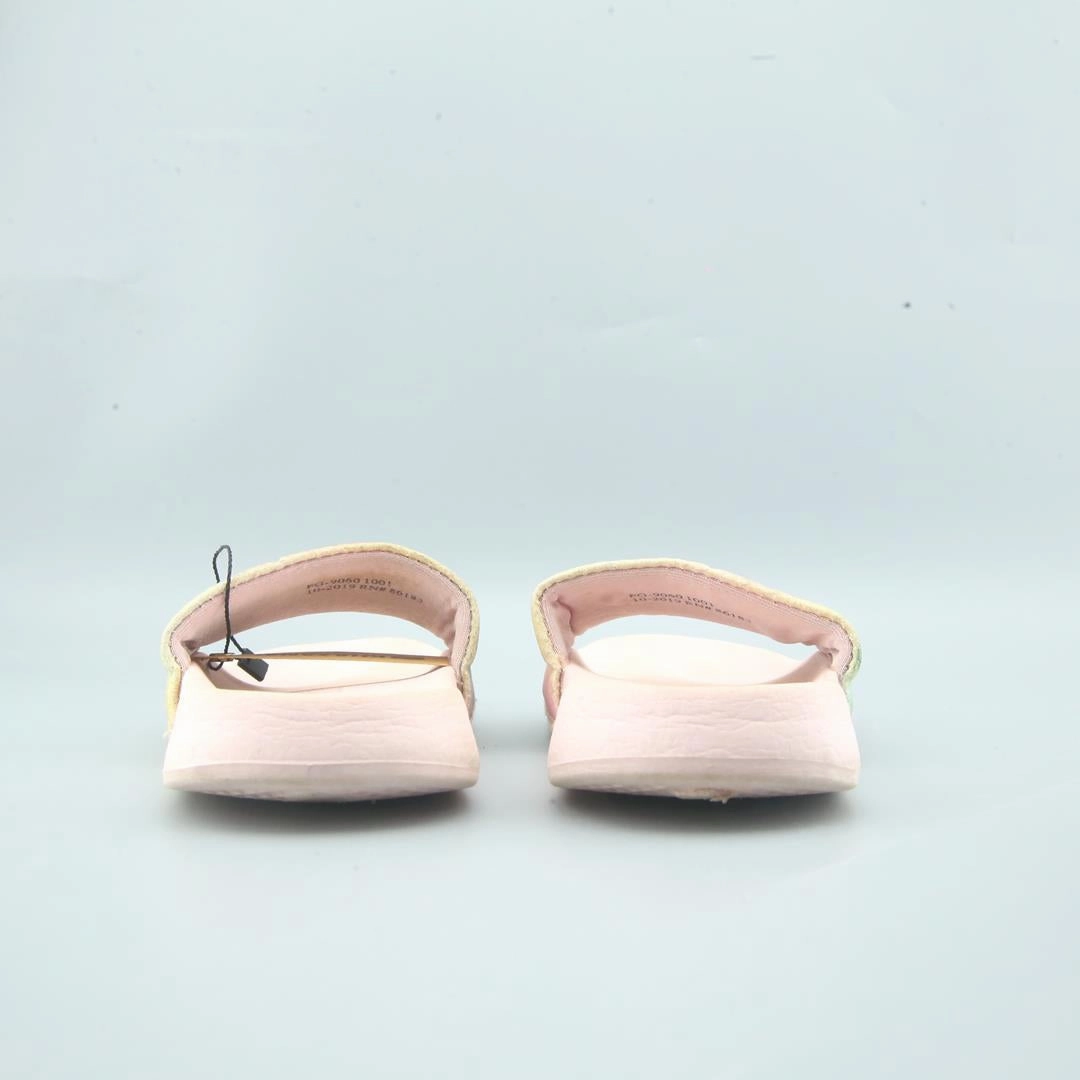 AMERICAN BRAND . simple casual shoe pictures