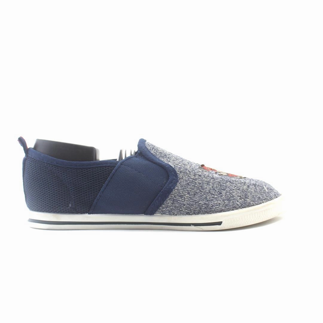 AMERICAN BRAND . simple casual shoe pictures