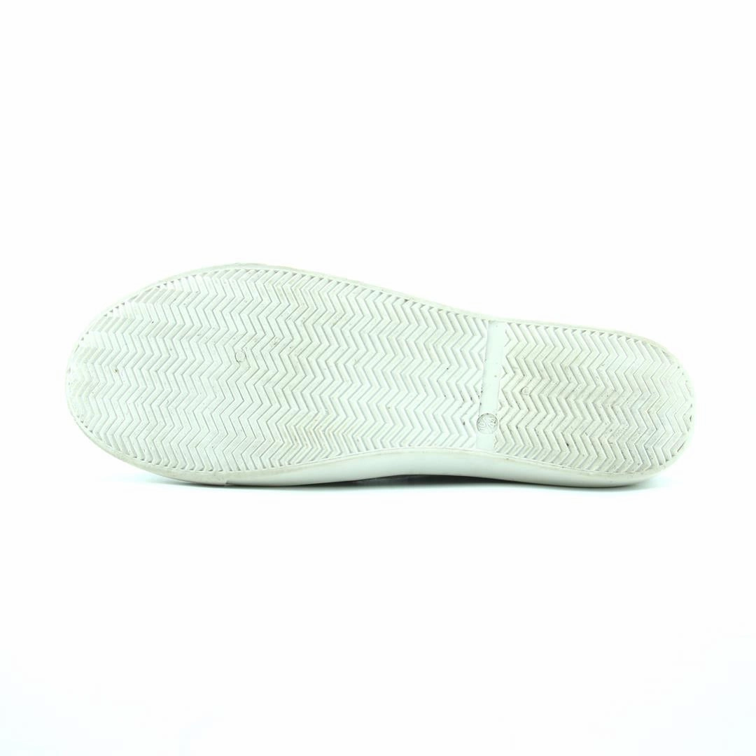 AMERICAN BRAND . simple casual shoe pictures