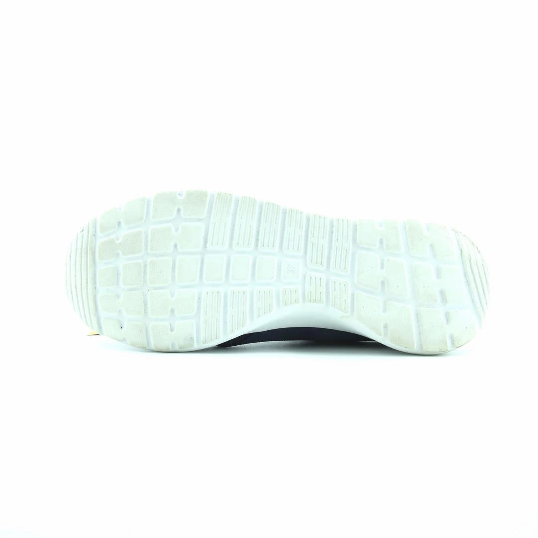 AMERICAN BRAND . simple casual shoe pictures