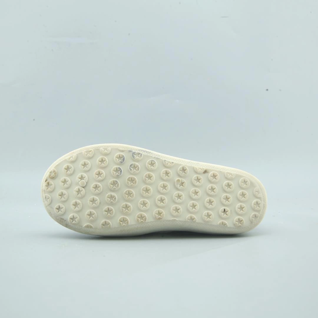 AMERICAN BRAND . simple casual shoe pictures