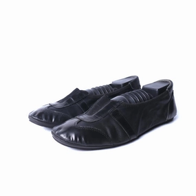 AMERICAN BRAND . American versatile shoes
