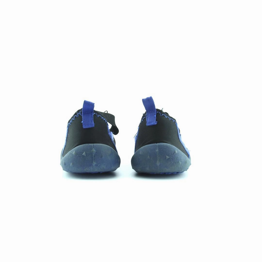 AMERICAN BRAND . simple casual shoe pictures