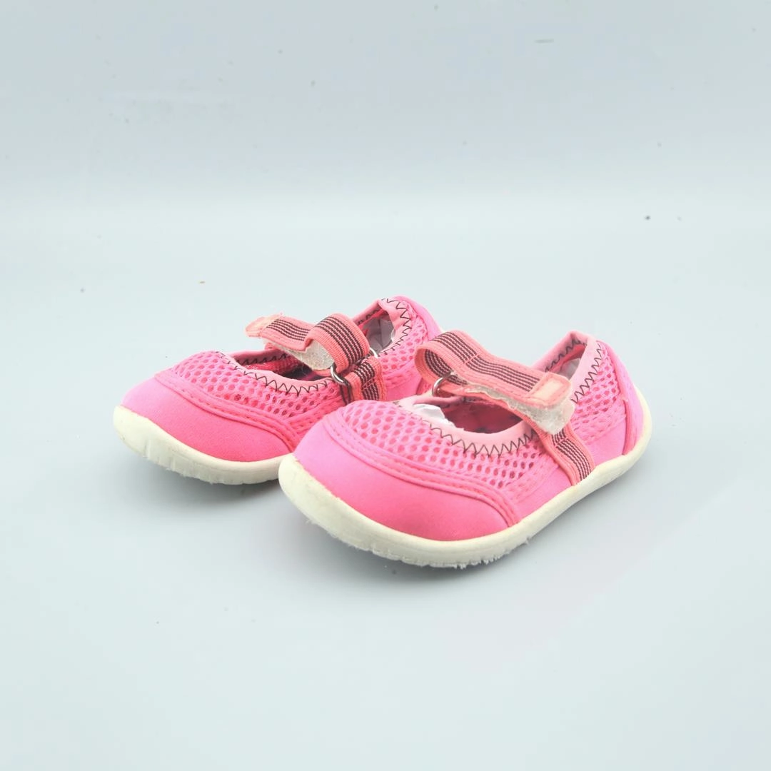 AMERICAN BRAND . American versatile shoes