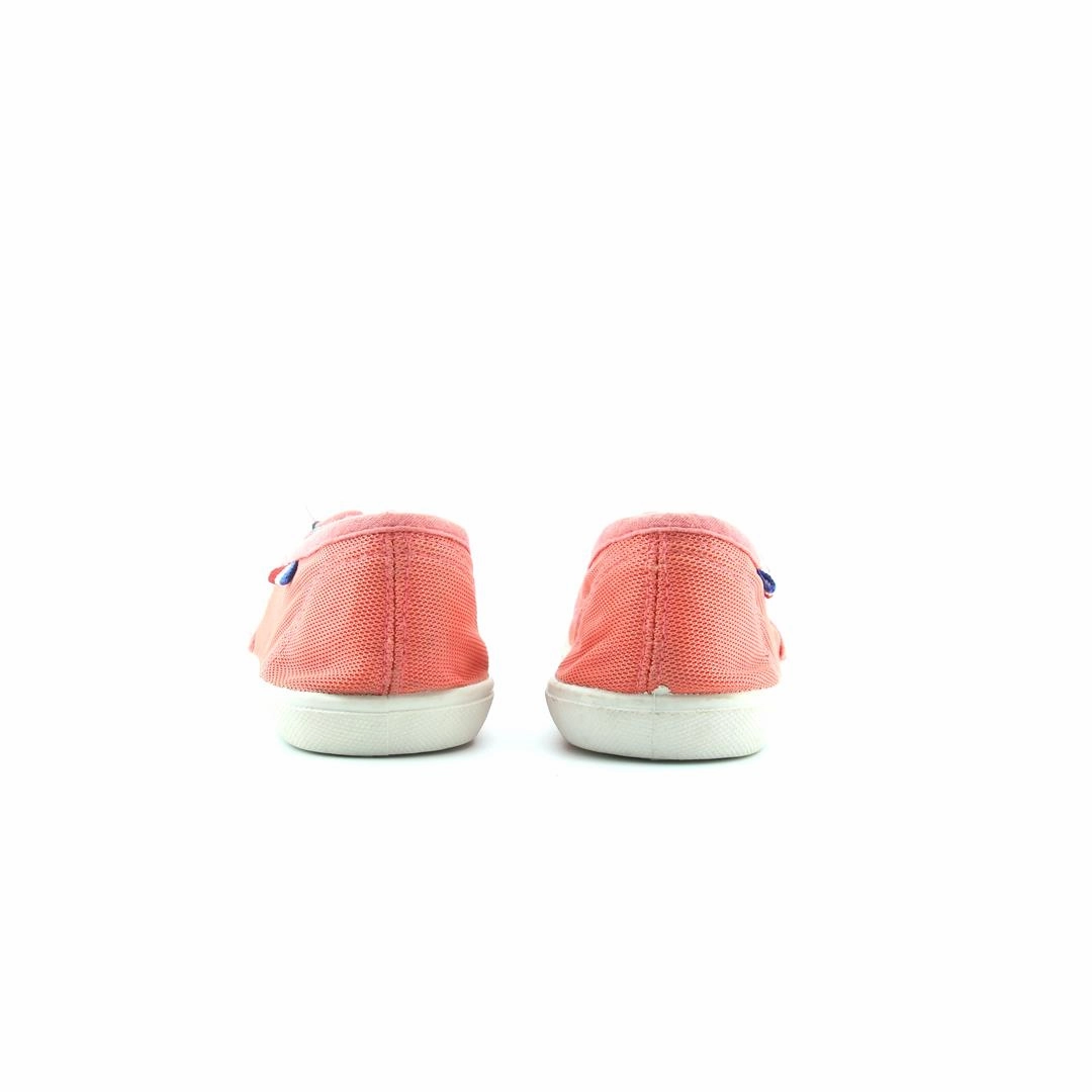 AMERICAN BRAND . simple casual shoe pictures