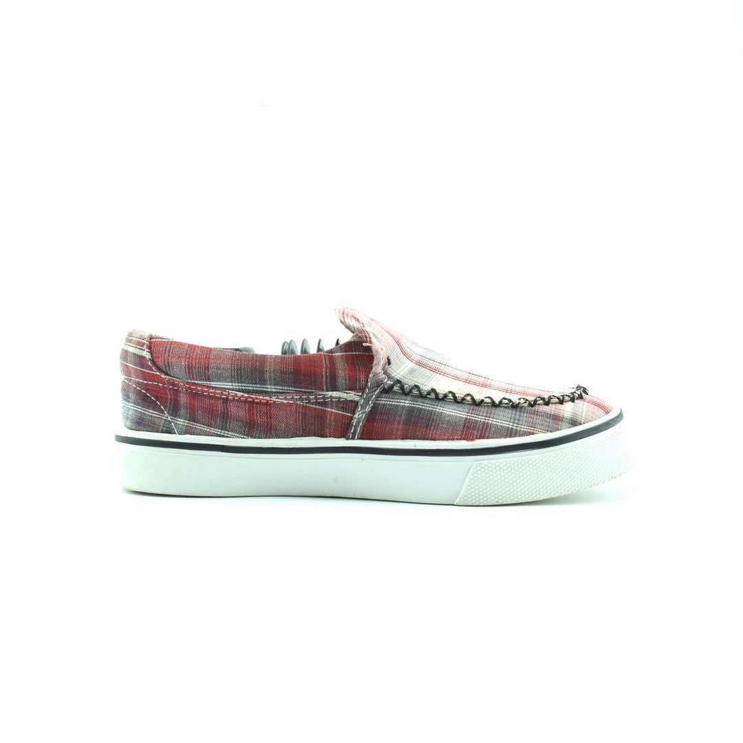 AMERICAN BRAND . simple casual shoe pictures