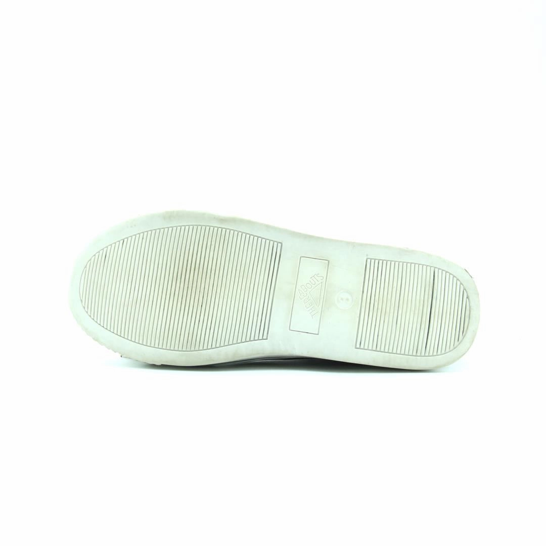 AMERICAN BRAND . simple casual shoe pictures