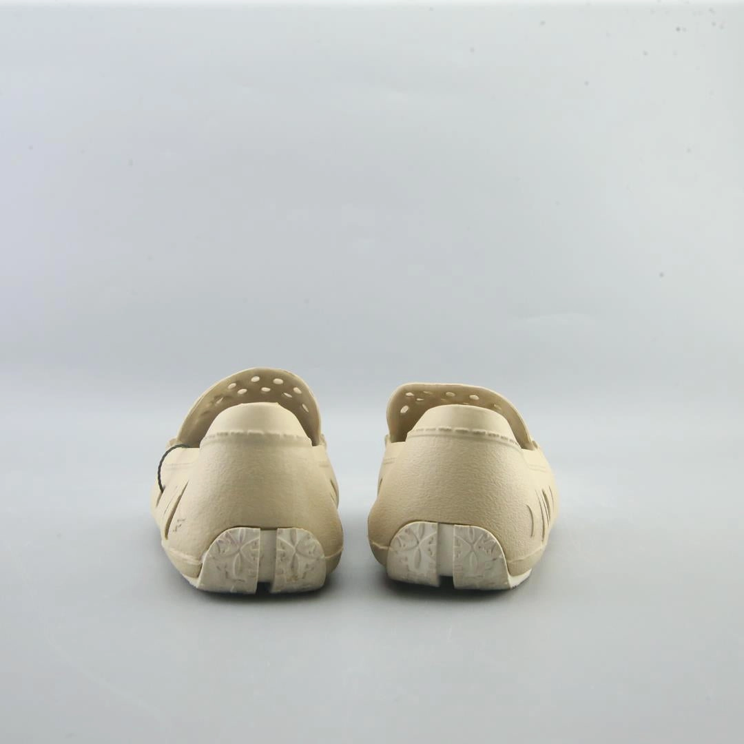 AMERICAN BRAND . simple casual shoe pictures