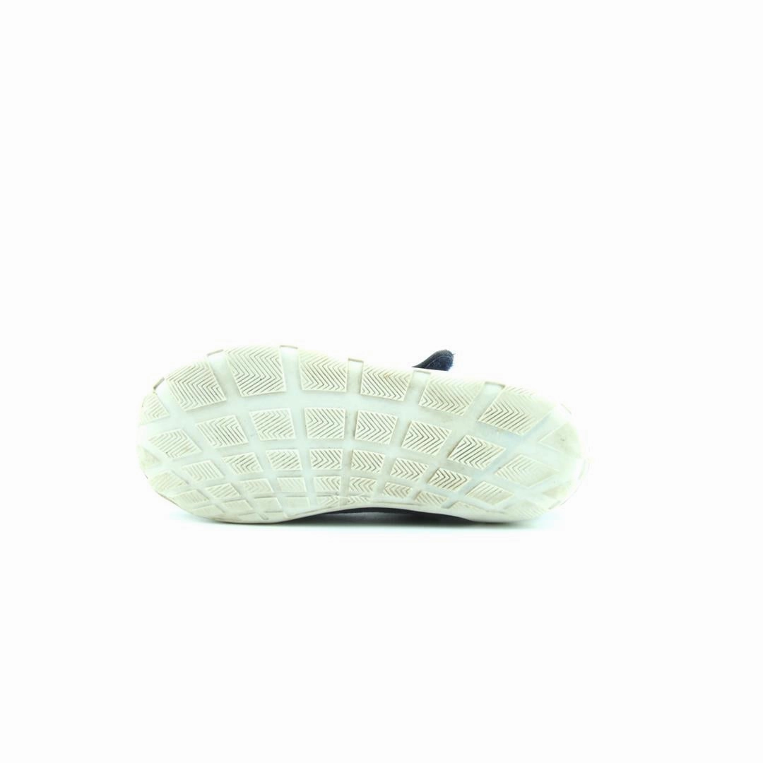 AMERICAN BRAND . simple casual shoe pictures