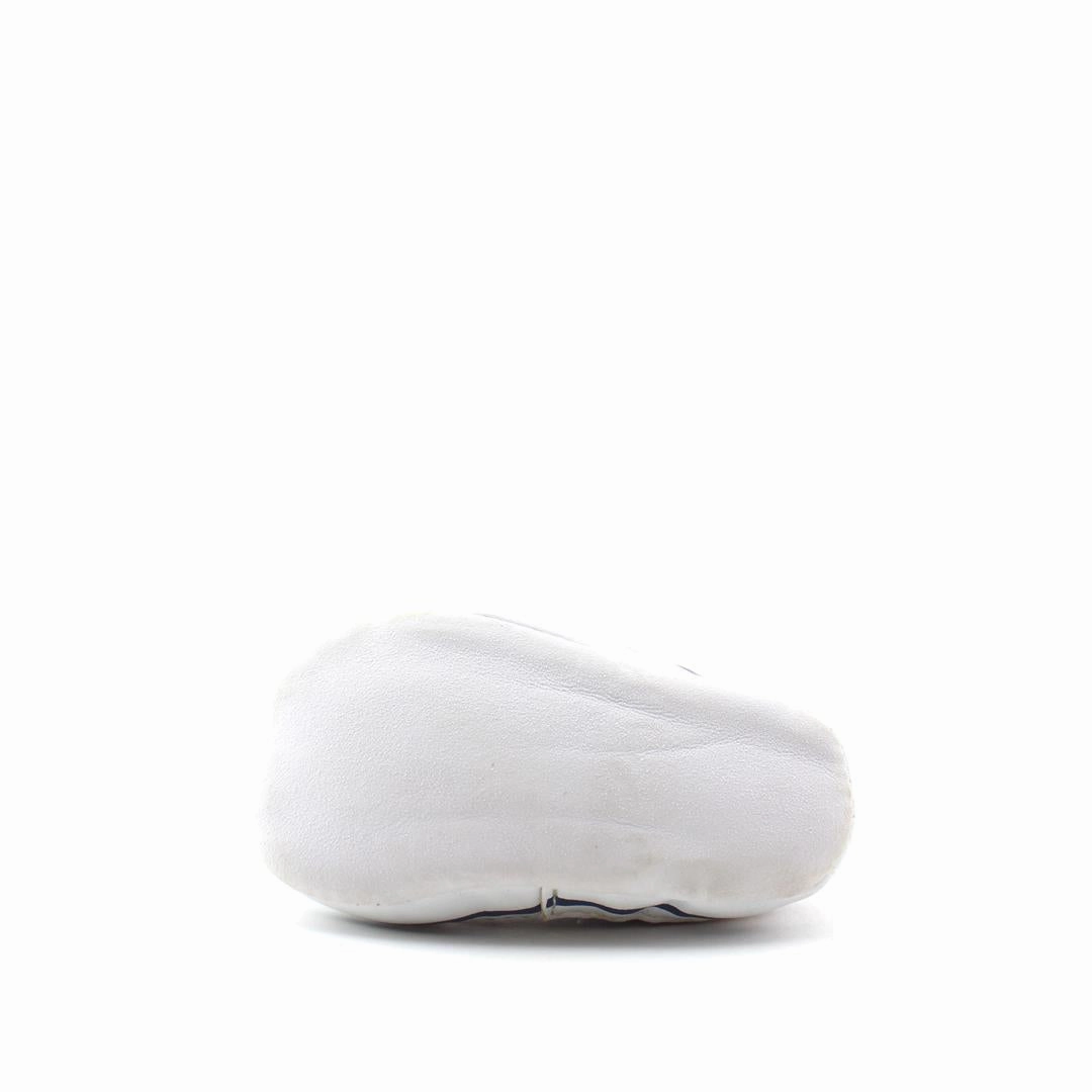 AMERICAN BRAND . simple casual shoe pictures