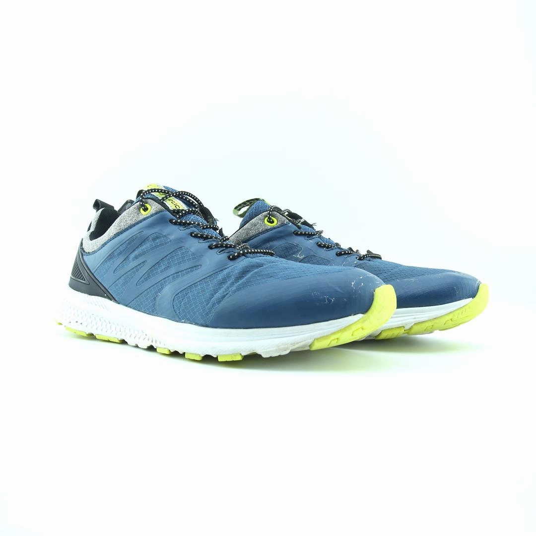 AMERICAN BRAND . simple casual shoe pictures