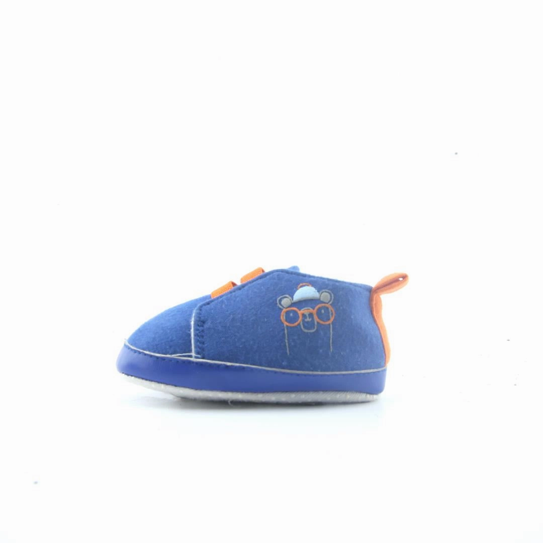 AMERICAN BRAND . simple casual shoe pictures