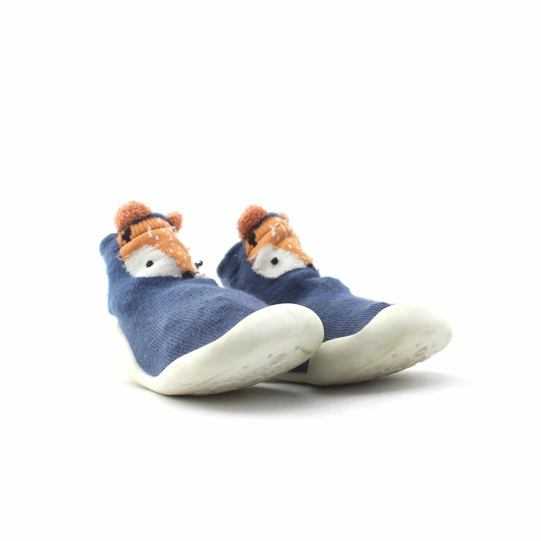 AMERICAN BRAND . simple casual shoe pictures
