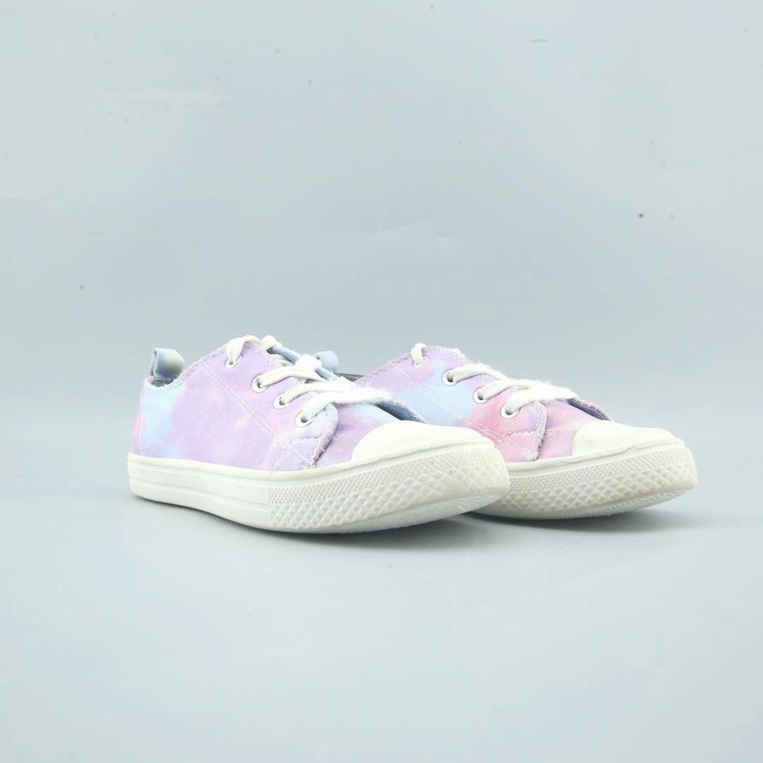 AMERICAN BRAND . simple casual shoe pictures