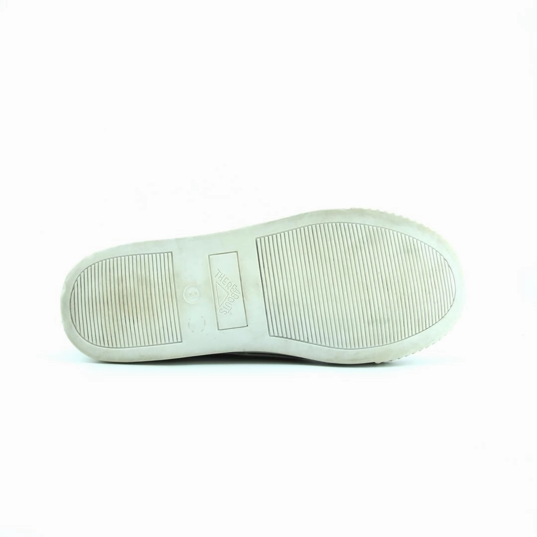 AMERICAN BRAND . simple casual shoe pictures