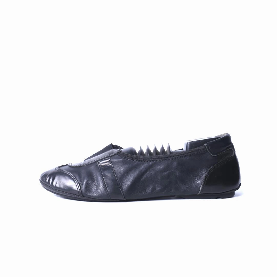 AMERICAN BRAND . simple casual shoe pictures