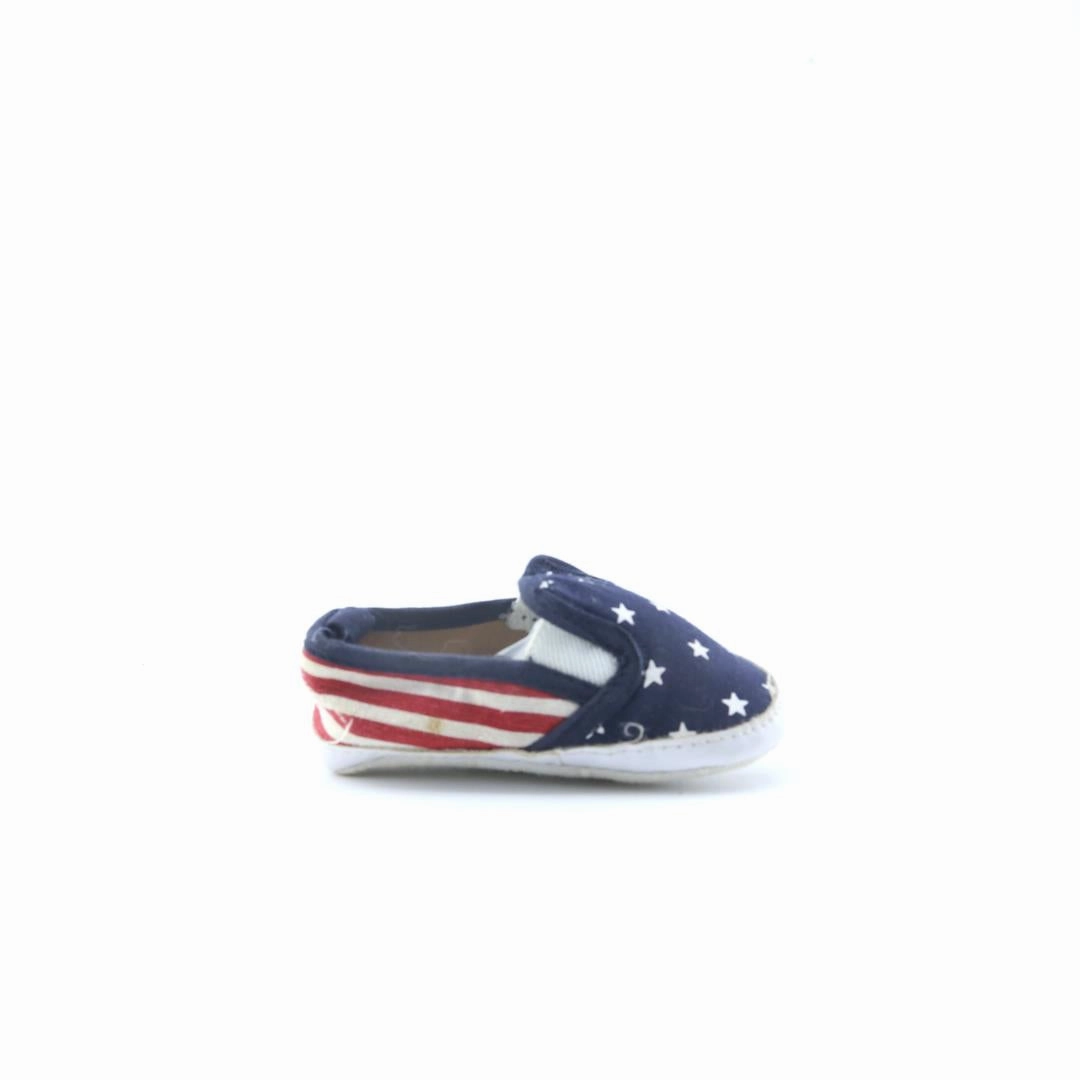 AMERICAN BRAND . simple casual shoe pictures