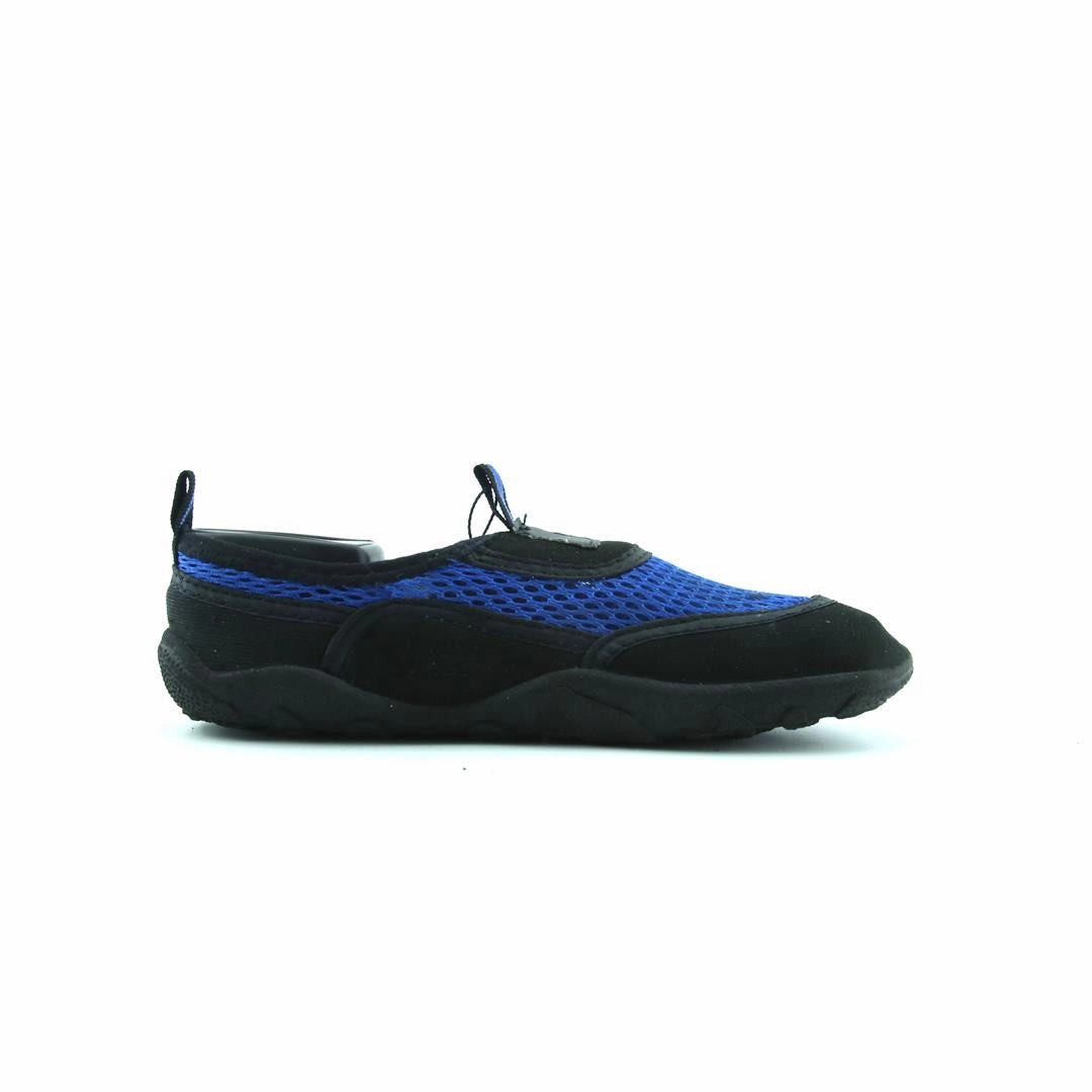 AMERICAN BRAND . simple casual shoe pictures