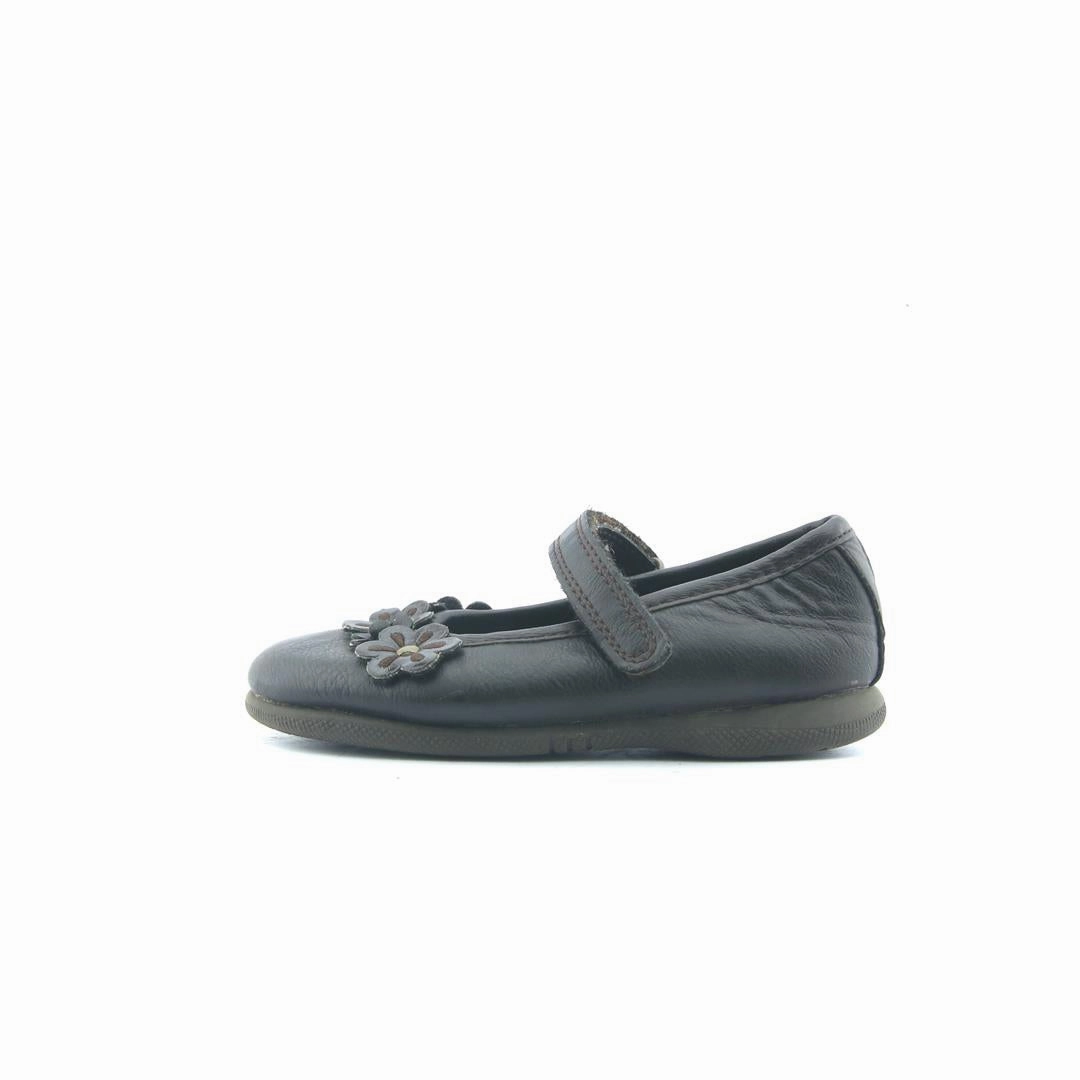 AMERICAN BRAND . simple casual shoe pictures