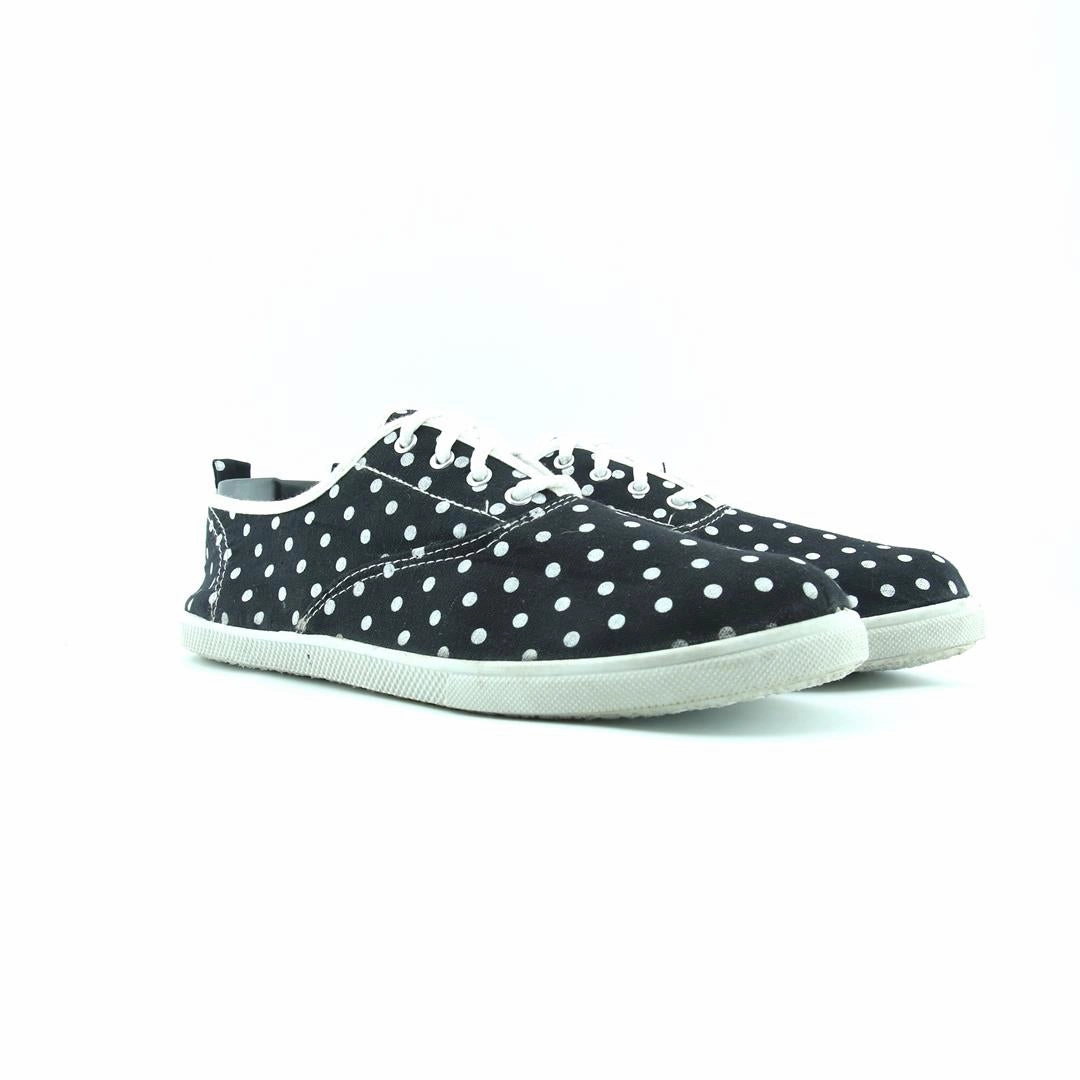 AMERICAN BRAND . simple casual shoe pictures