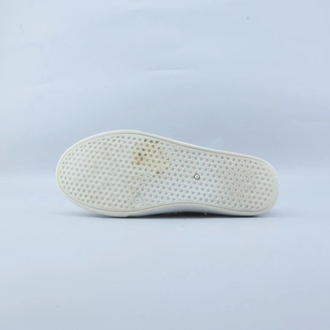 AMERICAN BRAND . simple casual shoe pictures